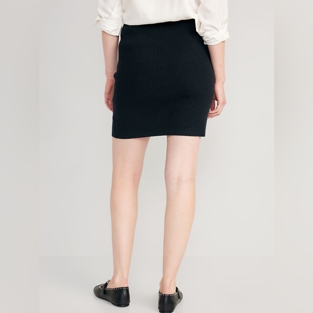 NWOT Old Navy High-Waisted Rib-Knit Mini Skirt for Women in Black
